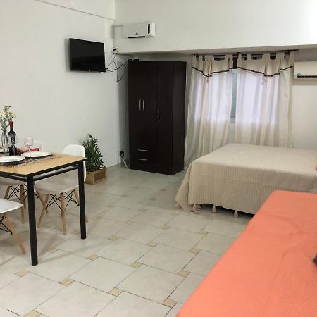 Cares Apartament, Moron, Buenos Aires Apartment Екстериор снимка