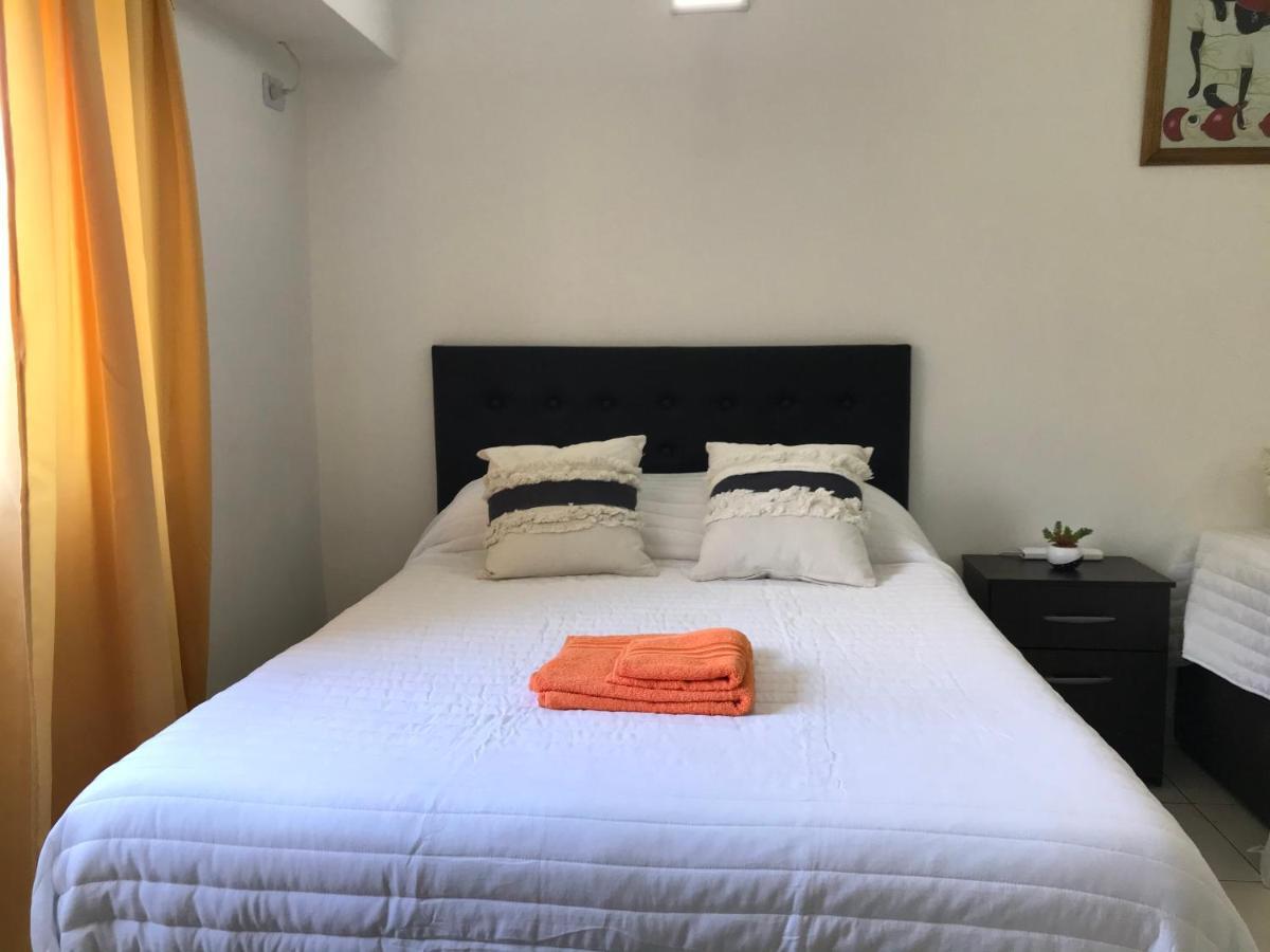 Cares Apartament, Moron, Buenos Aires Apartment Екстериор снимка