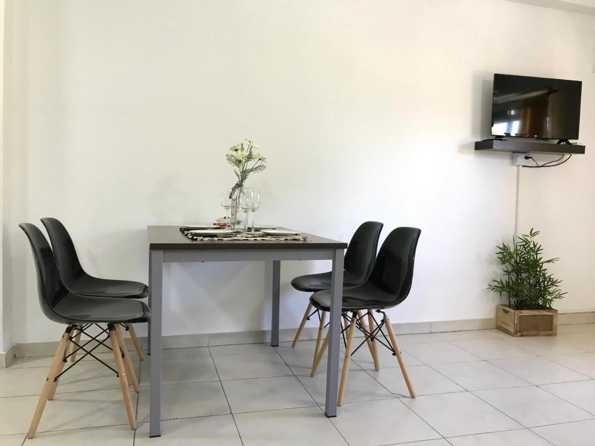 Cares Apartament, Moron, Buenos Aires Apartment Екстериор снимка