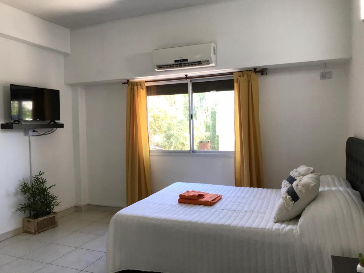 Cares Apartament, Moron, Buenos Aires Apartment Екстериор снимка