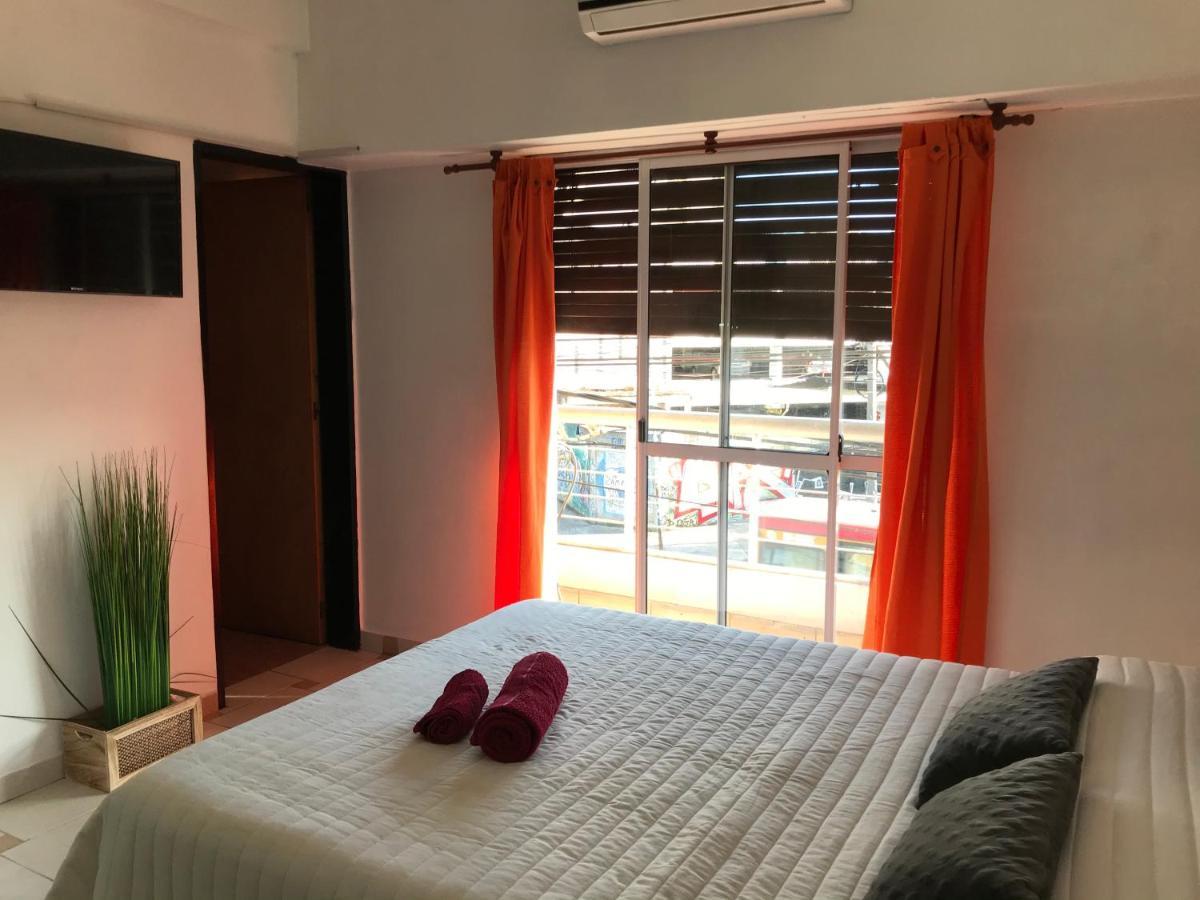 Cares Apartament, Moron, Buenos Aires Apartment Екстериор снимка