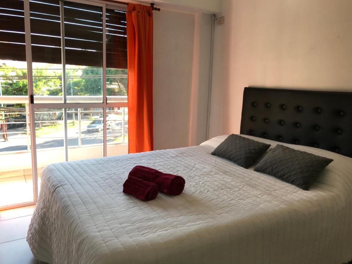 Cares Apartament, Moron, Buenos Aires Apartment Екстериор снимка